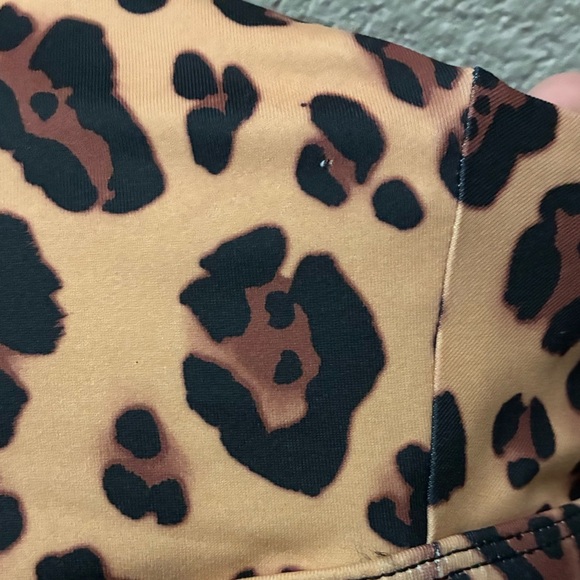 Fabletics Oasis Twist Medium Impact Sports Bra Leopard Print - Picture 11 of 14